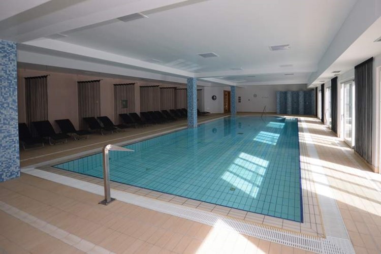 Hotel la Luna, vnitřní bazén