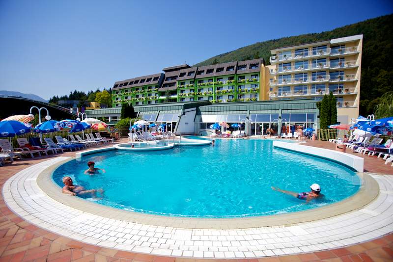 Hotel Vesna a termální bazén
